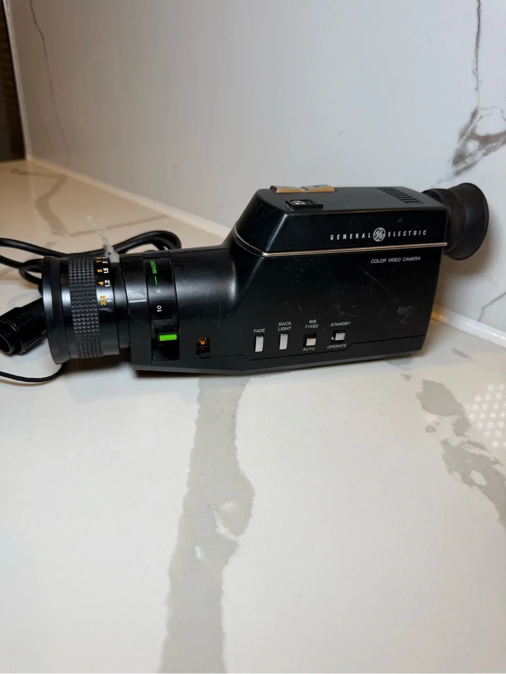 Vintage GE General Electric Color Camera Japan Lens 1984 VCR Camcorder UNTESTED